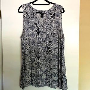 Torrid sleeveless blue and white tunic.